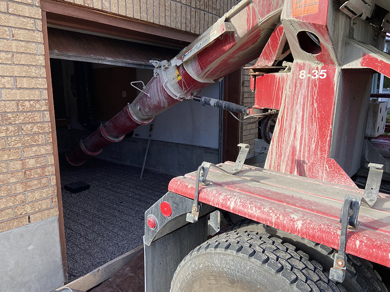Travaux preparation coule et finition de beton a Longueuil partie 2 - Coule et finition de béton