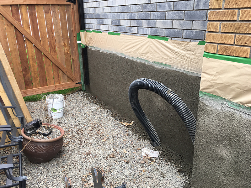 Preparation de finition de solage et crepis - Sablage, préparation pour installation de crépis sur un solage réseidentiel à Longueuil