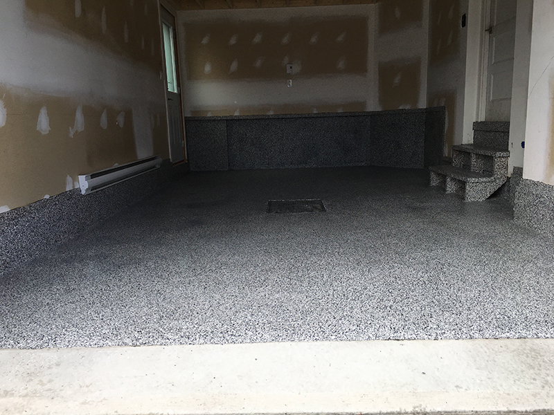 Resurfacage de plancher de garage a Longueuil - Resurfaçage de plancher de béton, sablage de béton et installation de recouvrement de béton au polyuréa