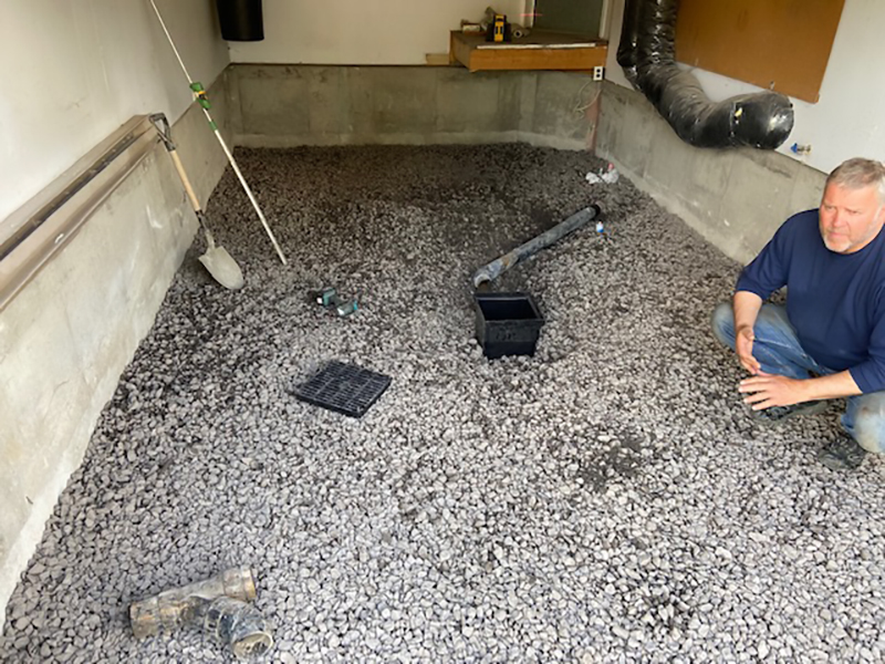 Projet cle en main decontamination de la pyrite et reconstruction de la dalle de beton - Projet clé en main pour pyrite, demolition du béton, excavation, évacuation de la pierre contaminée, réparation de fissures, coule de beton