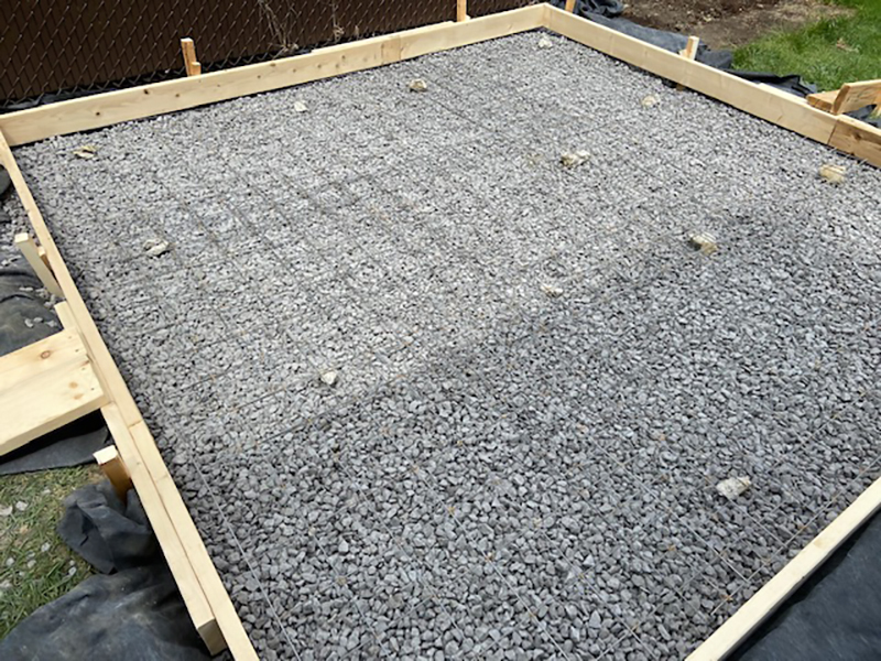 Mise en place coule et finition de beton a Boucherville - Projet clé en main, excavation, coffrage, mise en place et finition du béton. Travaux effectués à Boucherville sur la rive-sud de Montréal