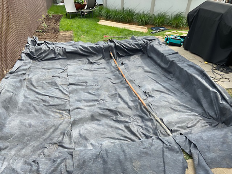 Mise en place coule et finition de beton a Boucherville - Projet clé en main, excavation, coffrage, mise en place et finition du béton. Travaux effectués à Boucherville sur la rive-sud de Montréal