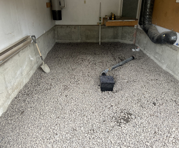 Travaux preparation coule et finition de beton a Longueuil partie 1 - Briser et sortir le vieux béton du garage, remplacer la roche, coule et finition de béton