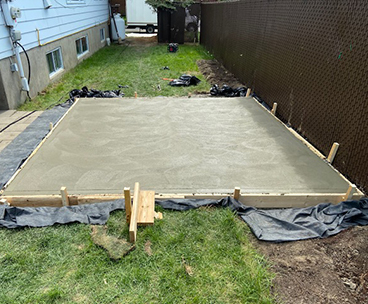 Mise en place coule et finition de beton a Boucherville - Projet clé en main, excavation, coffrage, mise en place et finition du béton. Travaux effectués à Boucherville sur la rive-sud de Montréal