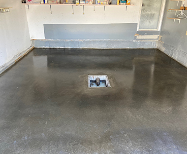 Restauration dalle de beton et pyrite a Varennes rive-sud de Montreal - Travaux de pyrite, démolition du béton, remplir le garage avec un remblai de 3/4 net certifier db, mise en place et finition de béton